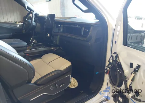 2023 Ford F-150 Lightning Platinum z USA, uszkodzony, nr VIN 1FT6W1EV3PWG11795